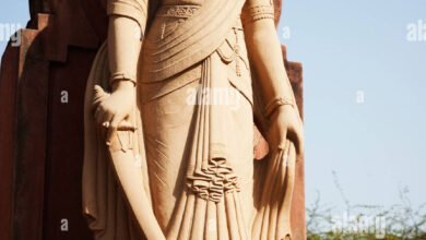 statue of maharaja yudhisthira lakshmi narayan temple new delhi india D2PTPF sanatan