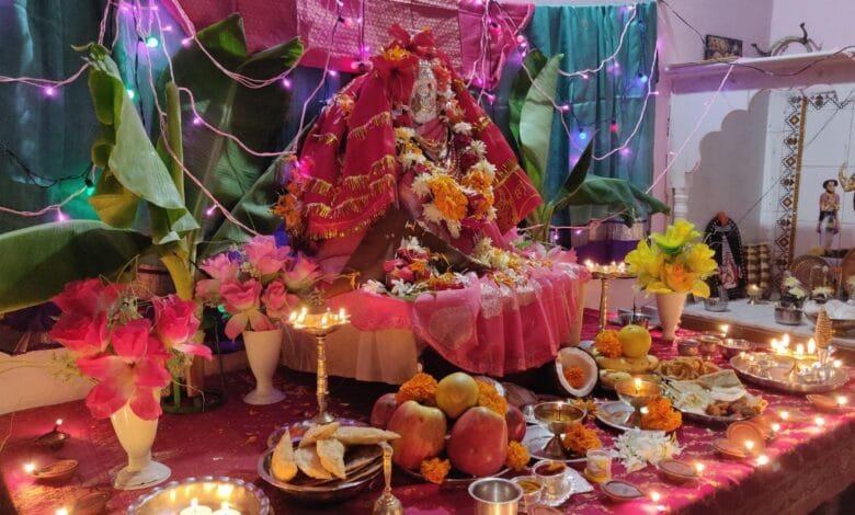 Lakshmi Puja 2025: Complete Diwali Puja Vidhi for Wealth