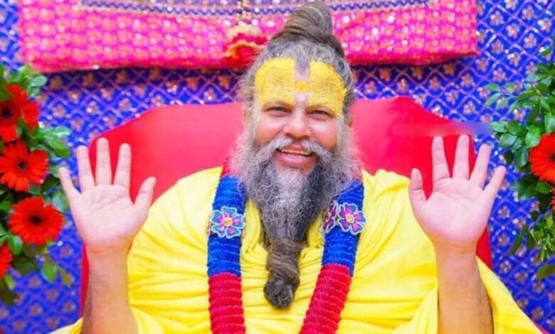 Premanand ji Maharaj वृंदावन आश्रम में प्रवचन देते हुए