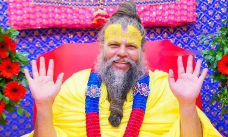 Premanand ji Maharaj वृंदावन आश्रम में प्रवचन देते हुए